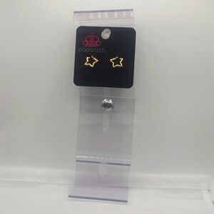 Paparazzi Costume Star Gold Earrings